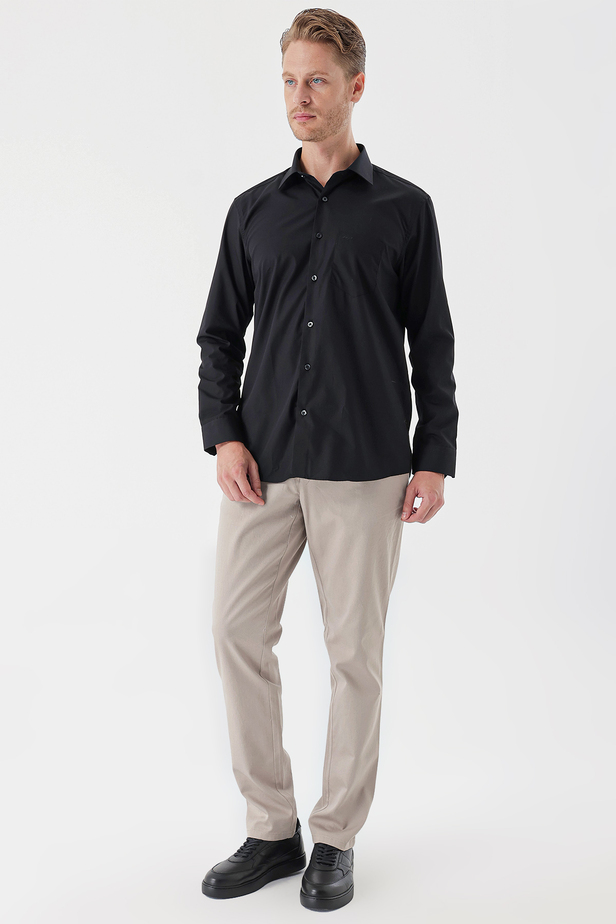 Uzun Kollu Sert Yaka Cepli Pamuklu Basic Comfort Fit Rahat Kesim Gömlek 1004230351 Siyah