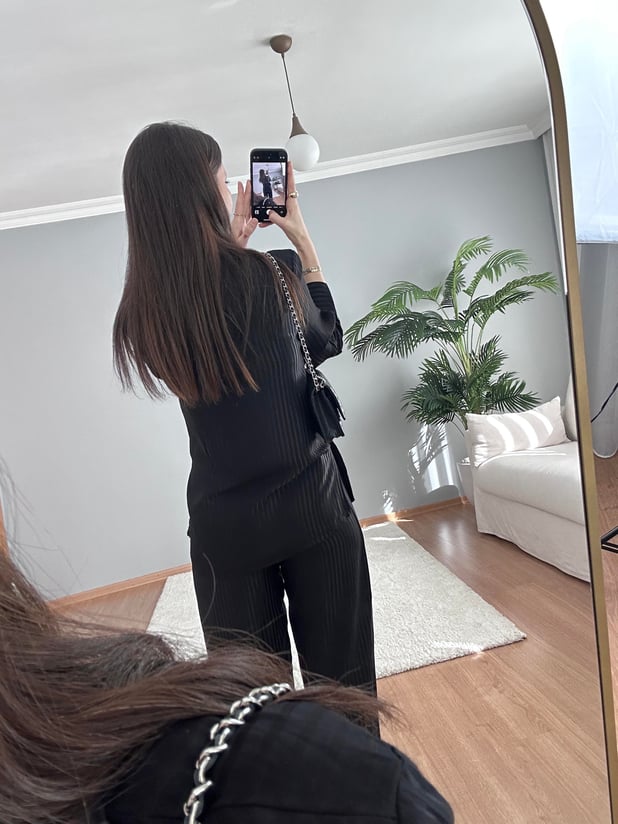  Katina Siyah Takım