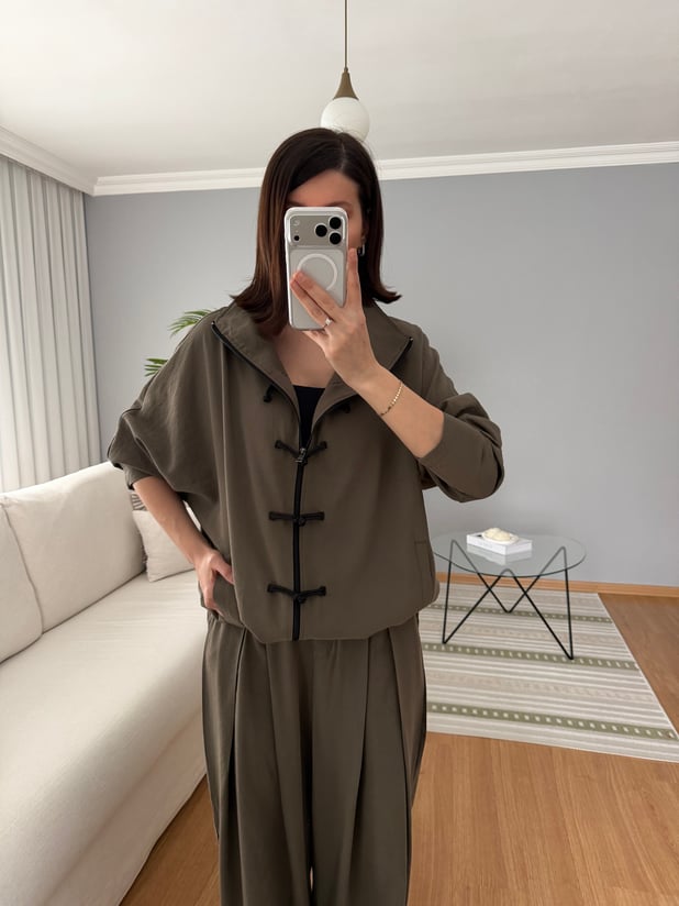 Avelyn Haki Renk Takım