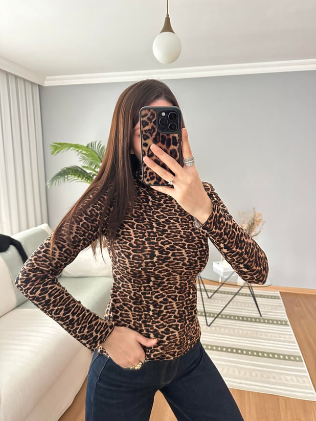 Balıkçı Yaka Leopar İnce Bluz