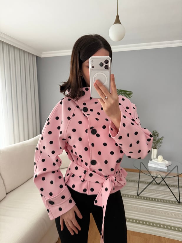 Dik Yaka Pembe Puantiye Ceket