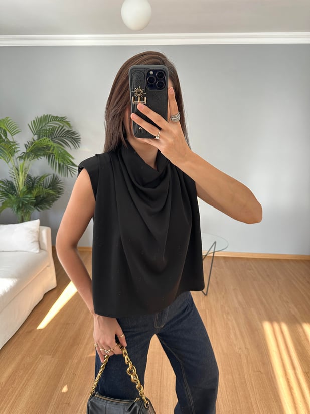 Esten Siyah Degaje Bluz
