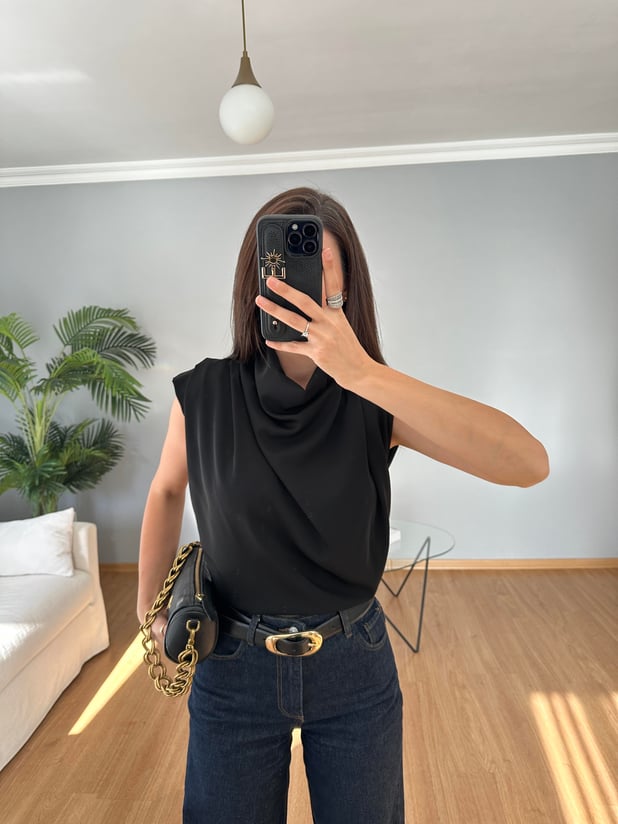Esten Siyah Degaje Bluz