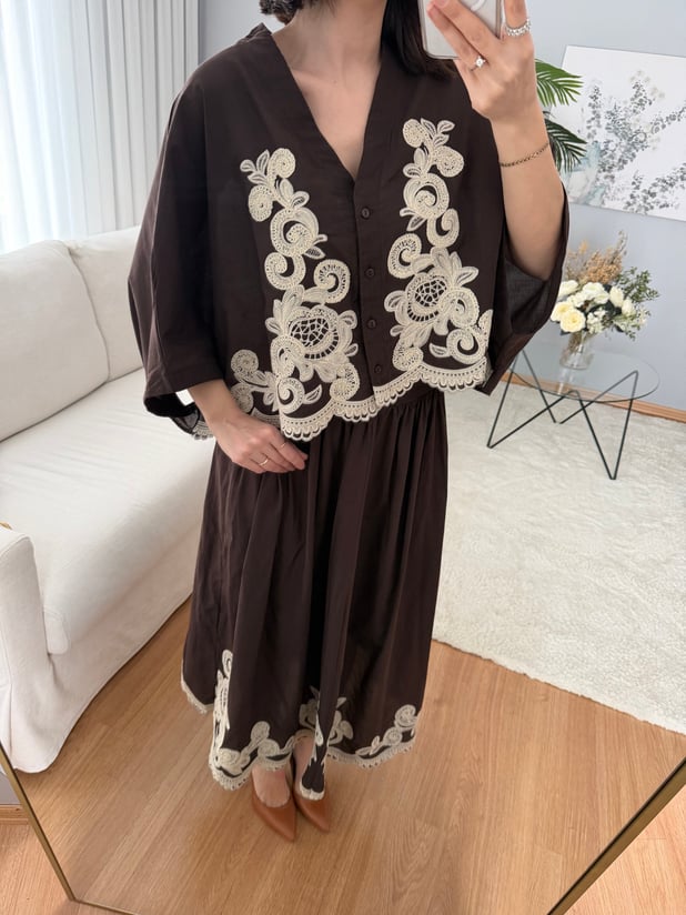 Kahve Rengi Nakışlı Etekli Takım