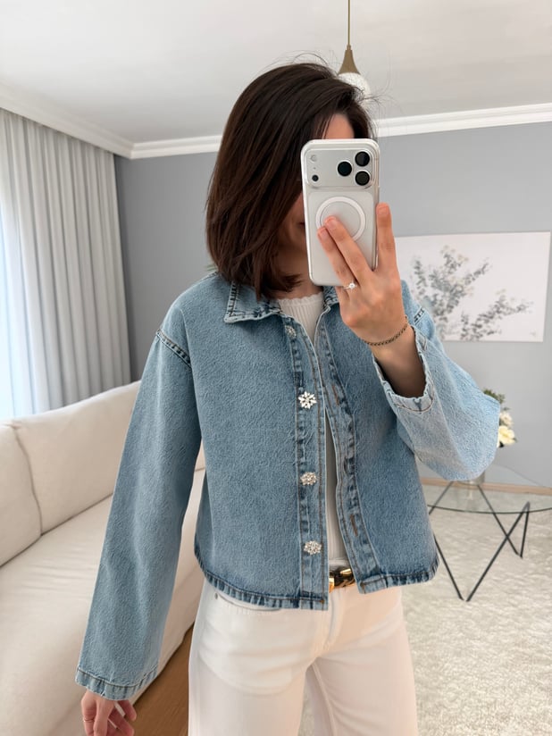 Kristal Düğmeli Denim Ceket