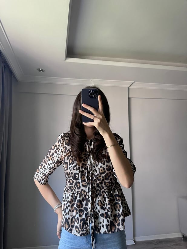 Leopar Bağlamalı Gömlek 