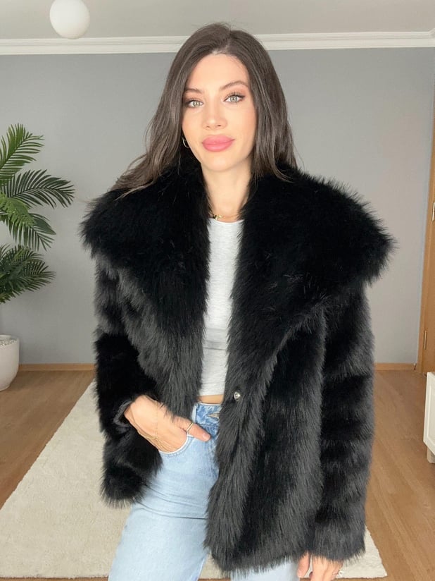 Lisa Siyah Kürk 