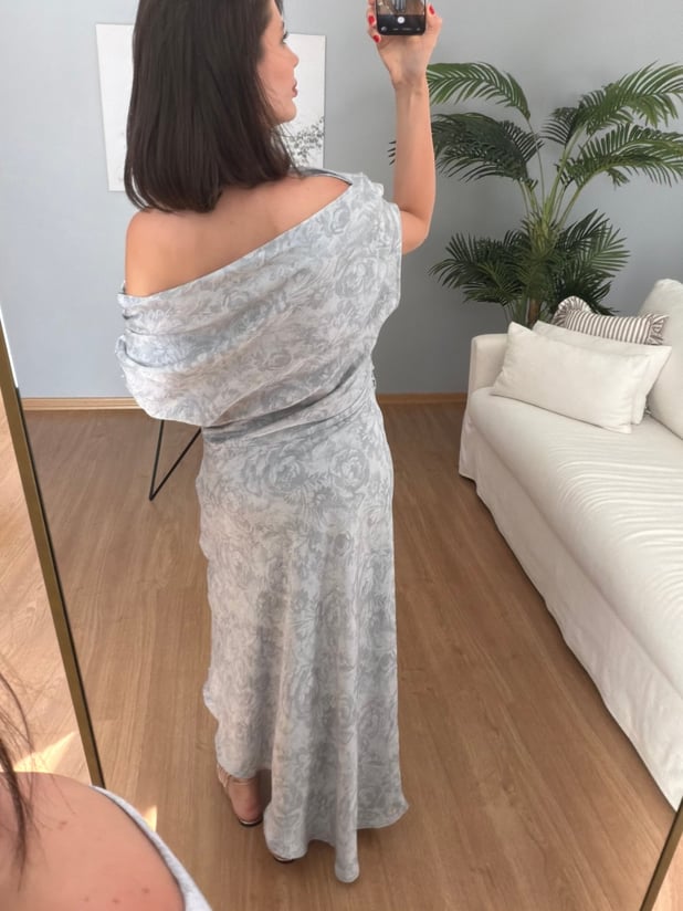 Marfil Saten Dokulu Gri Renk Elbise 