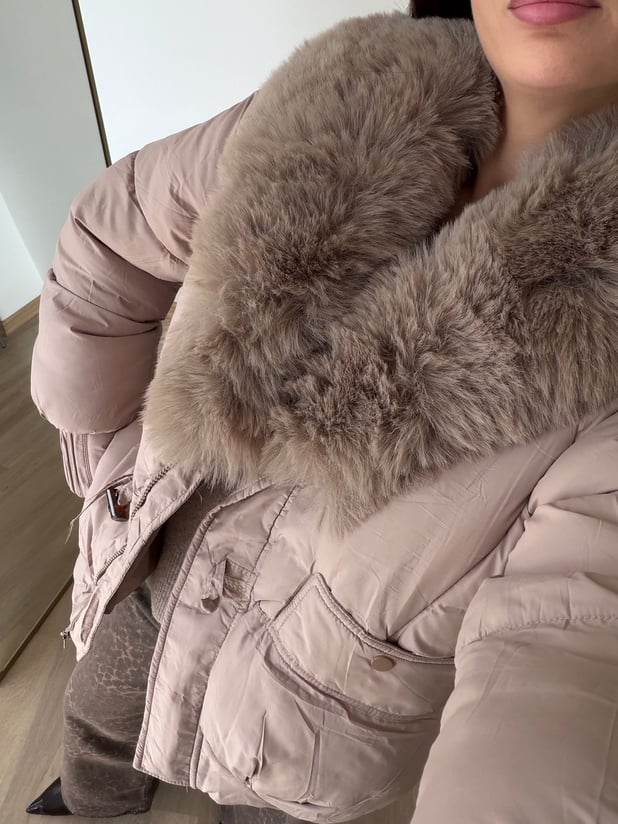Mocka Kürk Yaka Koyu Bej Rengi Şişme Mont
