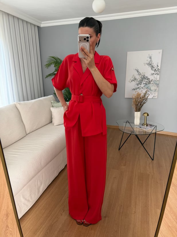 Paloma Kemerli Kırmızı Takım