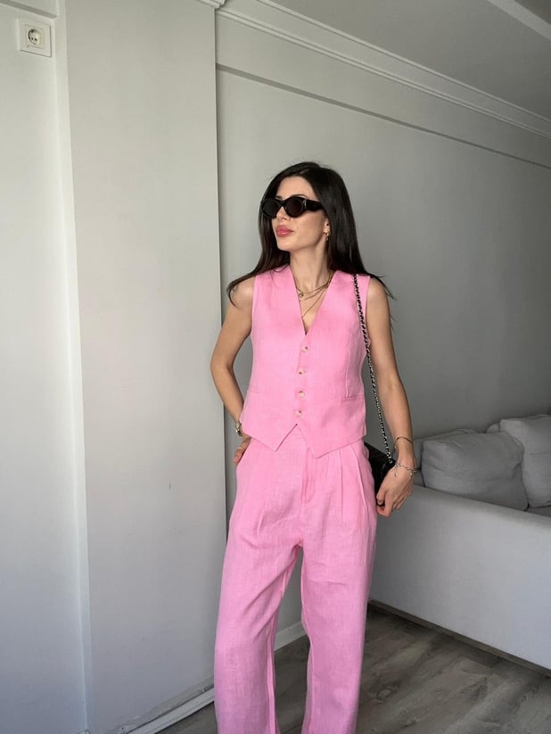 Pembe Yelekli Keten Takım 