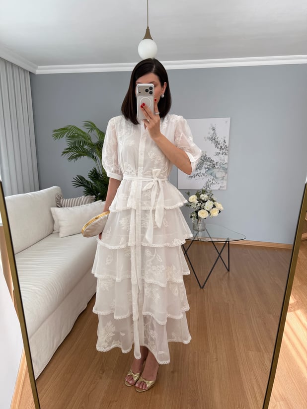 Rovina Katlı Beyaz Elbise 