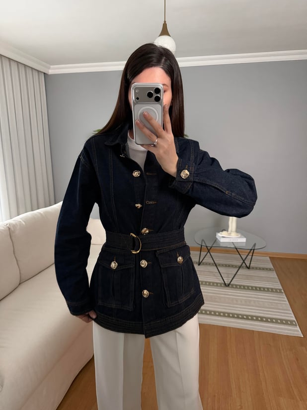 Runwaya Gold Düğmeli Kemerli Ceket 