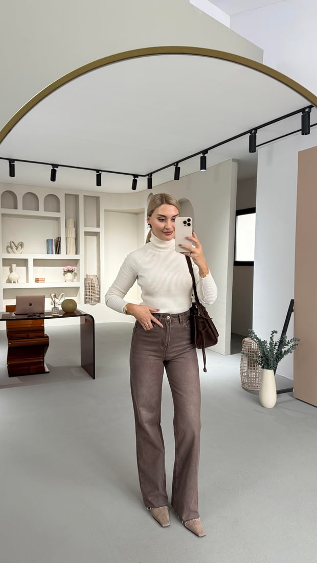 Premium Seri Kesik Paça Kahve Yıkamalı Jean