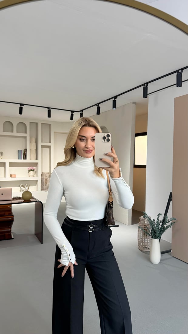 Balıkçı Yaka Kol Pat Düğmeli Ekru Bluz