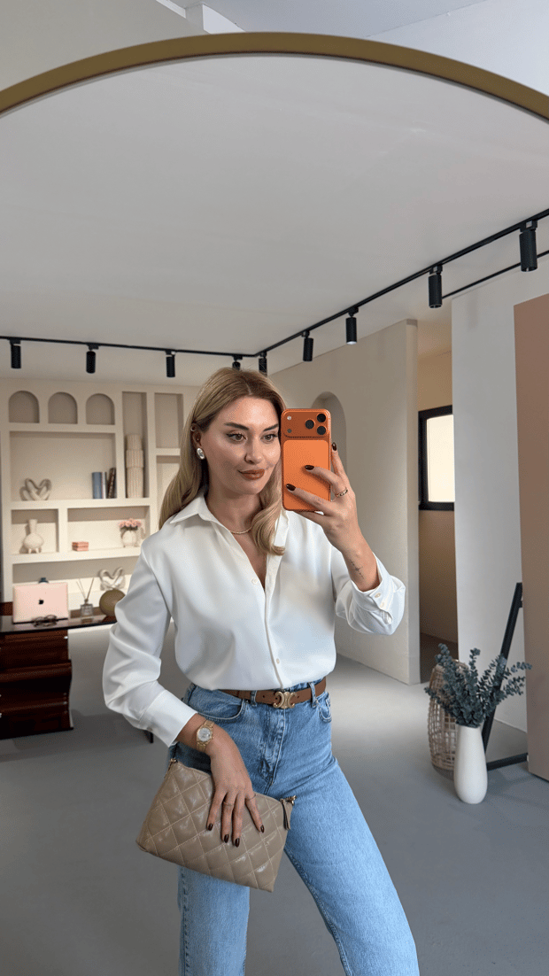 Sedef Düğmeli Ekru Saten Gömlek