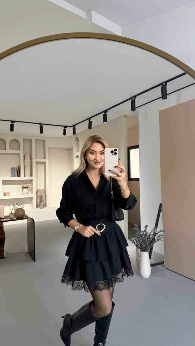 Kemerli Dantel Detay İçi Şortlu Siyah Elbise