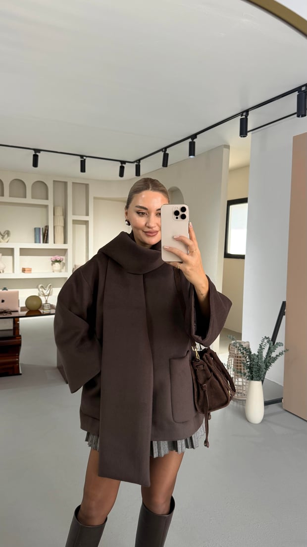 Atkılı Oversize Kahve Kaşe Kaban