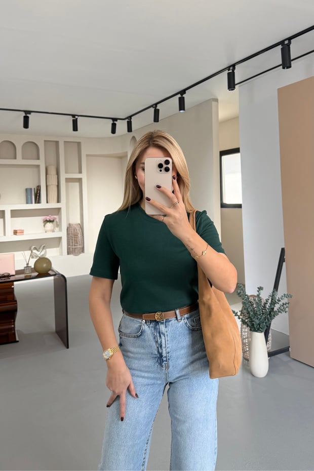 Premium Seri Bisiklet Yaka Pamuklu Zümrüt Yeşil Basic Tshirt