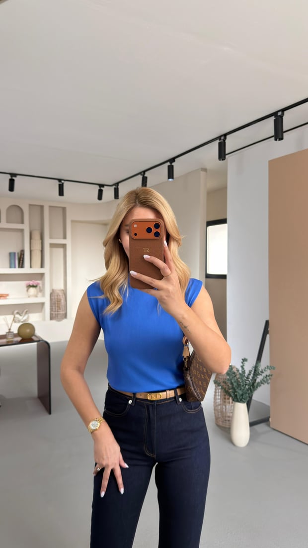 Dik Yaka Kolsuz Saks Çelik Triko