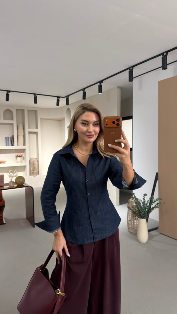 Sırt Piliseli Lacivert Denim Gömlek