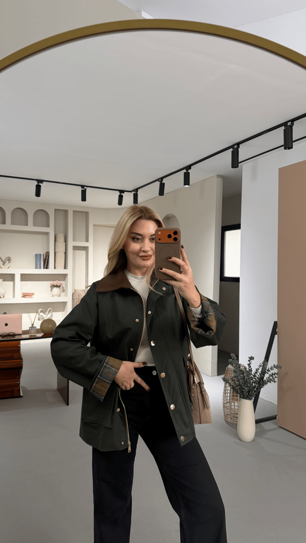 Kadife Yaka Detay Astar Ekoseli Haki Trenç