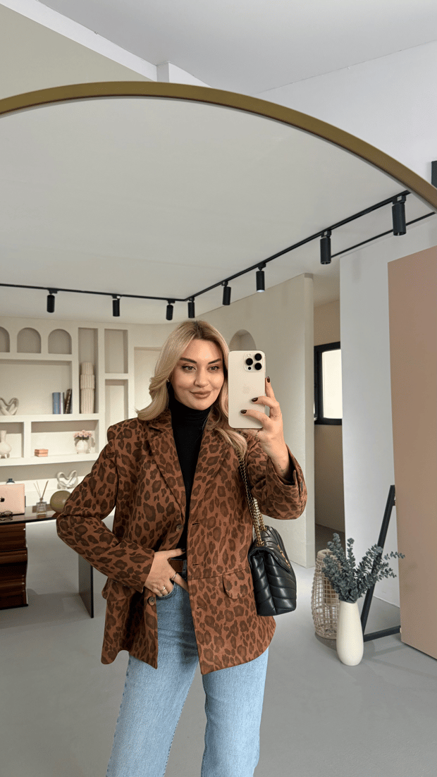 Kapak Cep Detay Oversize Leopar Süet Blazer