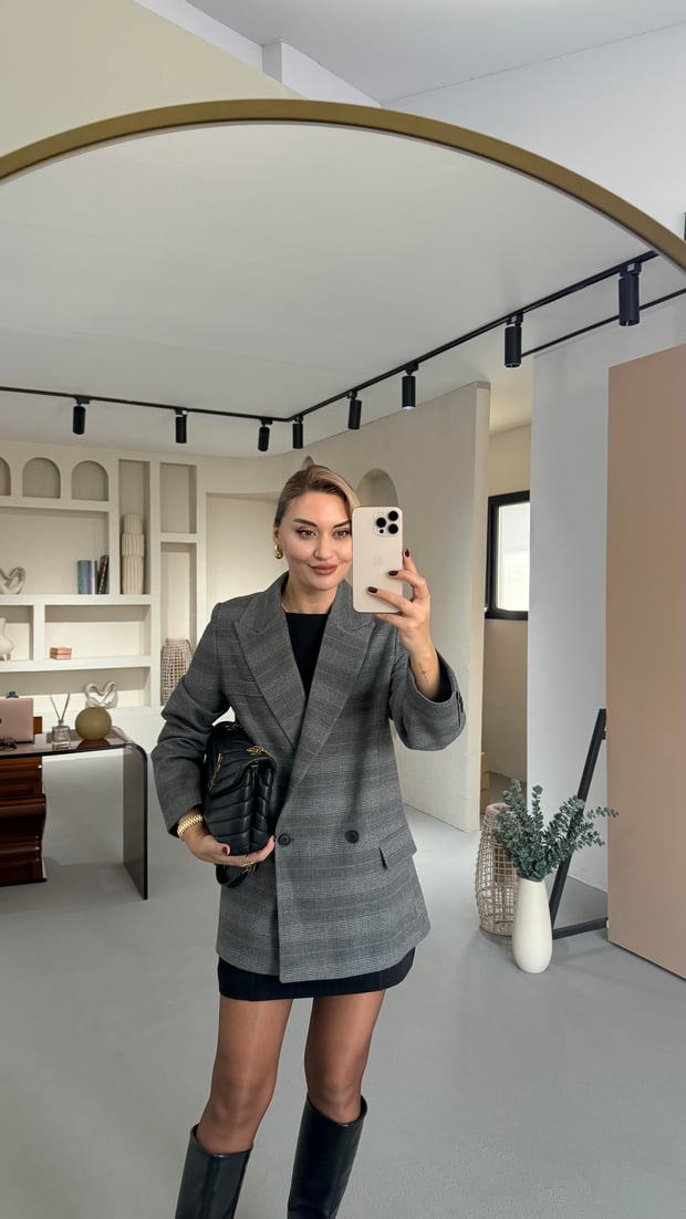 Kapak Cep Detay Gri Ekoseli Blazer