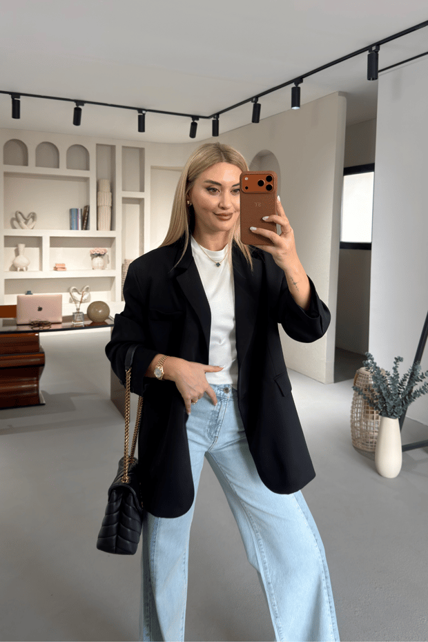 Oversize Kemik Düğmeli Siyah Blazer Ceket