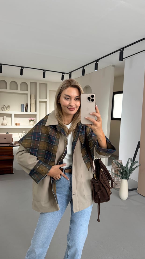 Ekoseli Astarlı Şal Detay Taş Oversize Trenç
