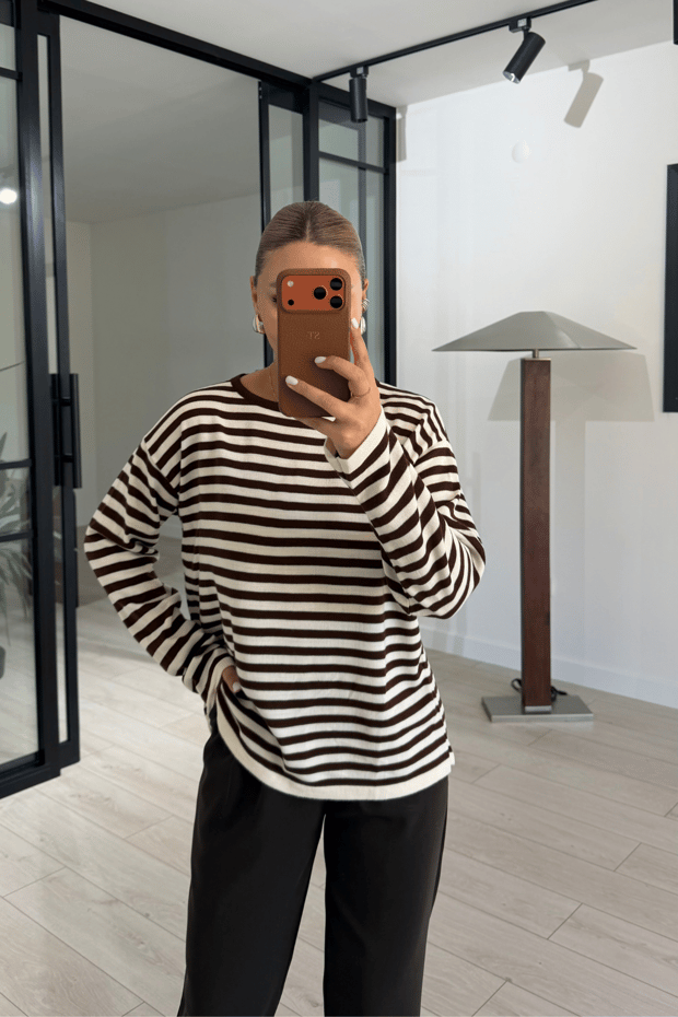 Kahve Oversize Ekru Çizgili Triko BluzSezgi Tekin