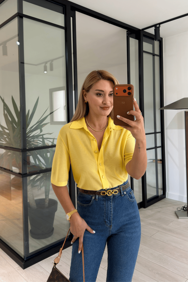 Premium Seri Polo Yaka Düğmeli Sarı İnce Triko BluzSezgi Tekin