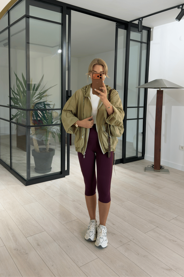 Premium Seri Toparlayıcı Etkili Mürdüm Kapri TaytSezgi Tekin