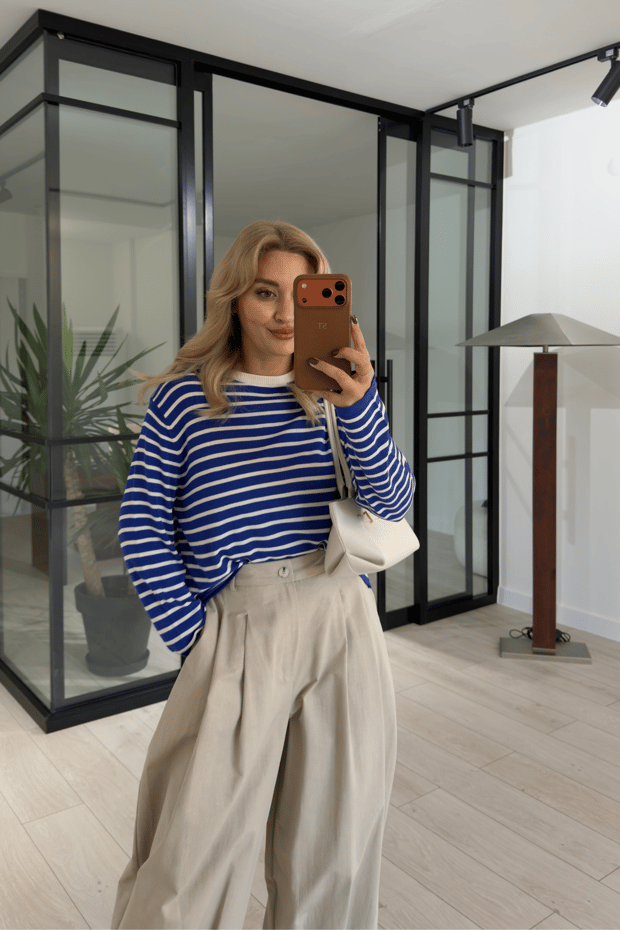 Saks-Ekru Çizgili Oversize Triko BluzSezgi Tekin