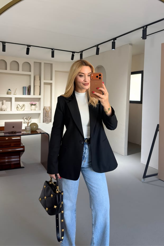 Tek Düğmeli Siyah Blazer CeketSezgi Tekin