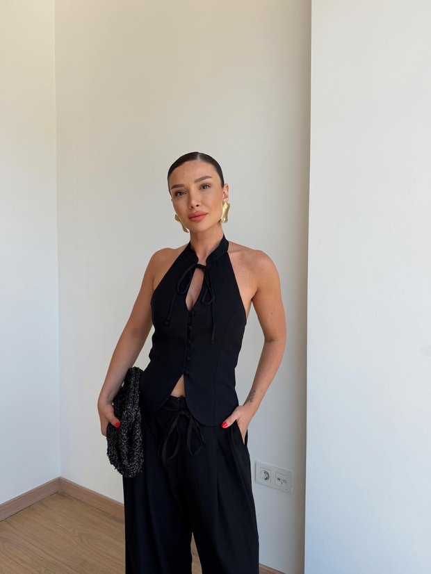Düğmeli Bağlamalı Bluz Siyah