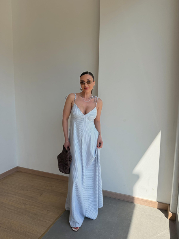 Mavi Çizgili İp Askılı Uzun Elbise