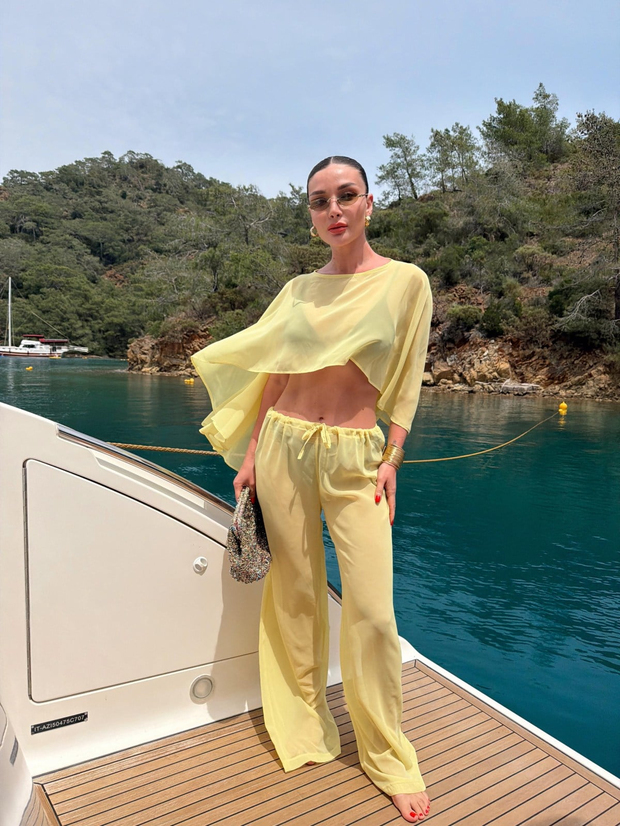 Pelerinli Beachwear Takım Sarı