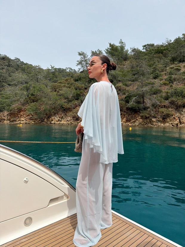 Pelerinli Beachwear Takım Soft Mavi