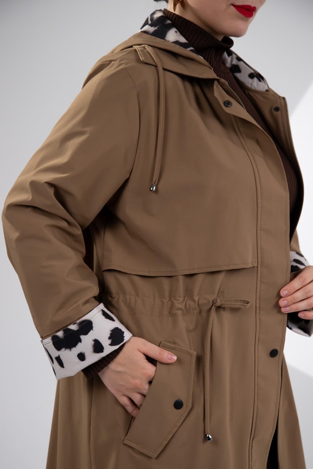 Büyük Beden 122137 Leoparlı Trençkot Camel