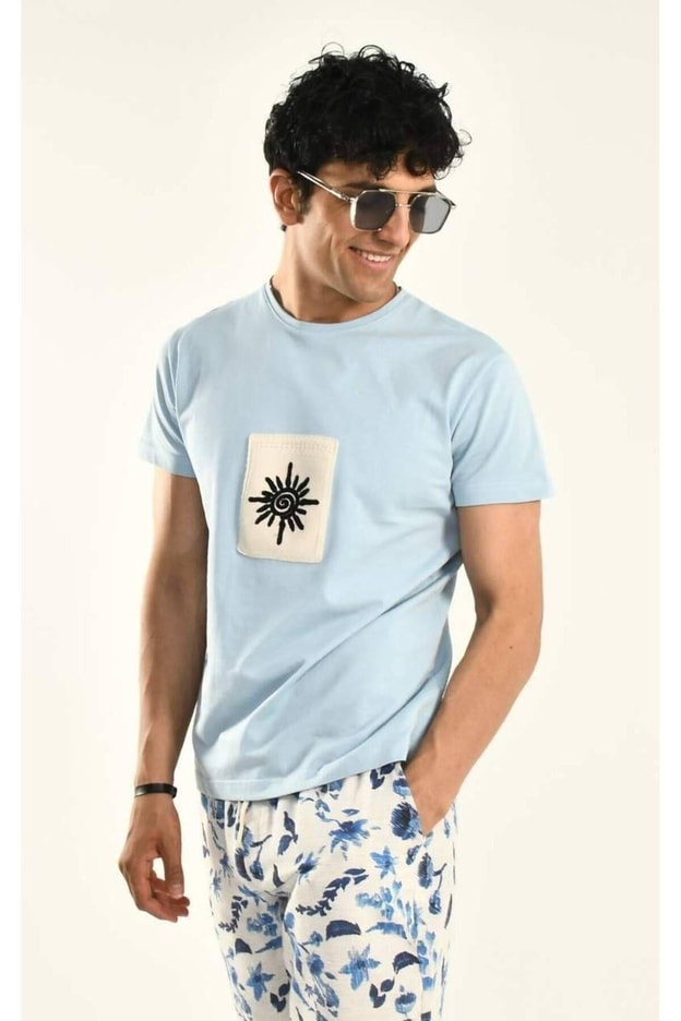 Bebe Mavisi İşleme Detaylı Bisiklet Yaka T-shirt