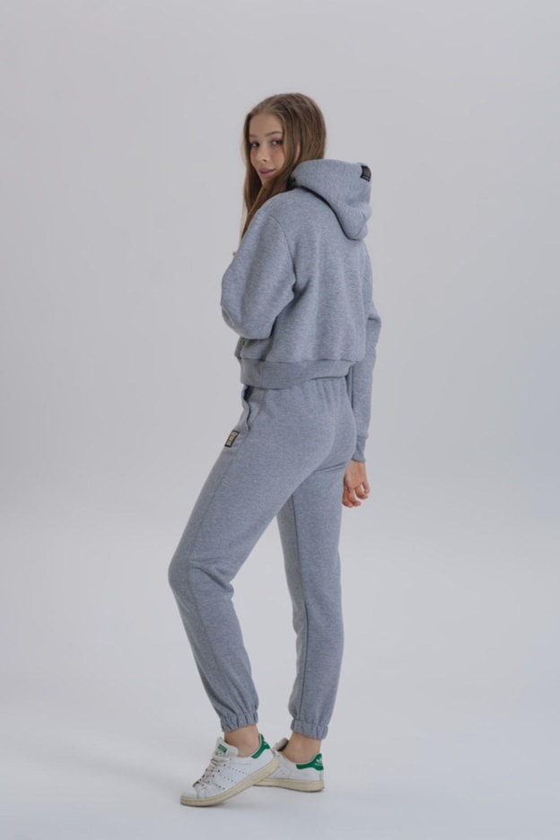 Gri Meyve Aksesuarlı Kapüşonlu Üç Iplik Kadın Sweatshirt
