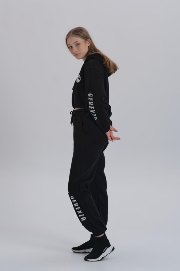 Siyah Baskı Detaylı Oversize Üç Iplik Eşofman Takımı