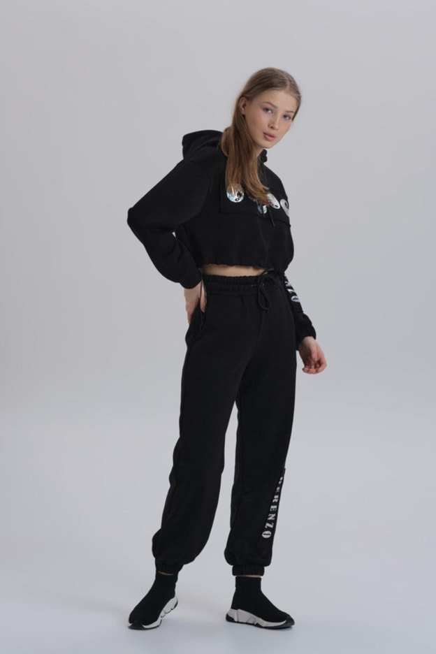 Siyah Baskı Detaylı Oversize Üç Iplik Eşofman Takımı