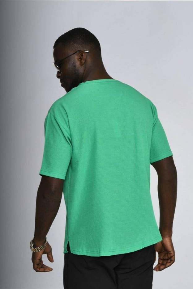 Siyah Cepli V Yaka T-shirt 410409