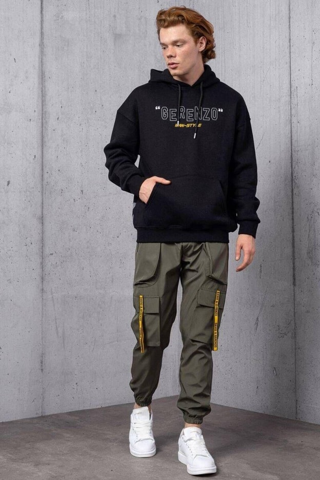 Siyah Şerit Aksesuar Detaylı Paraşüt Kumaş Jogger Pantolon