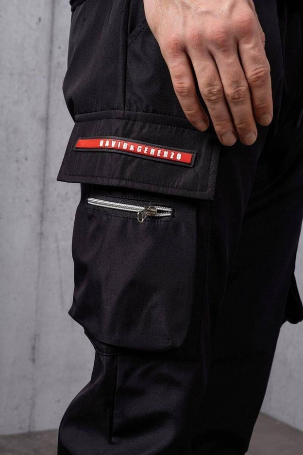Siyah Şerit Aksesuarlı Jogger Pantolon