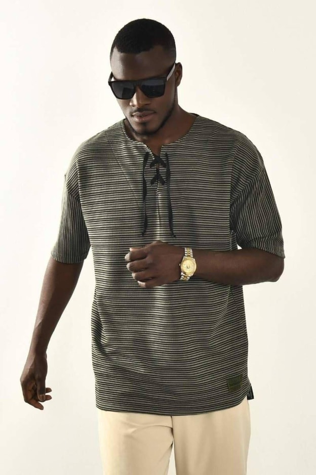 Yeşil Bağcıklı Yaka Detaylı Oversize Tshirt
