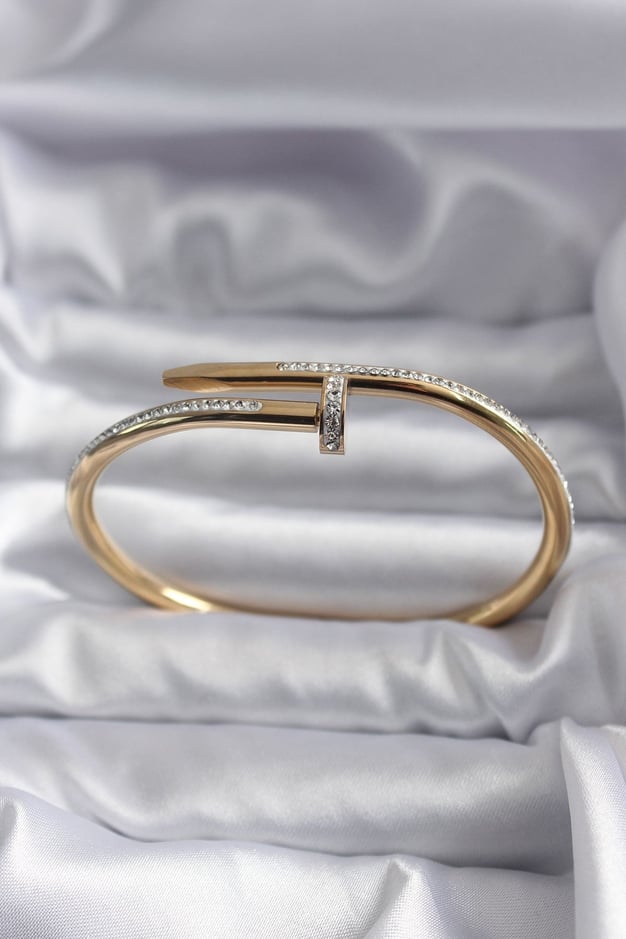 316L Çelik Gold Renk Çivi Model Zirkon Taş Detay Kadın Bileklik