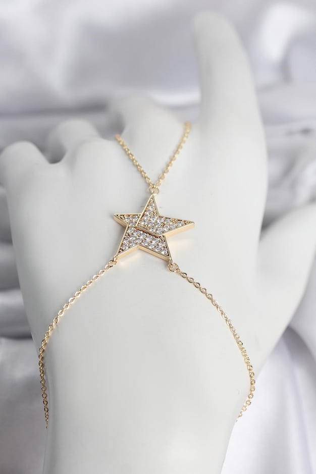 Pirinç Gold Renk Zirkon Taşlı Yıldız Model Kadın Şahmeran